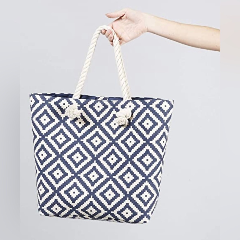 SUMMER & ROSE Navy blue and white tote beach bag Rope handle Diamond Geo pattern